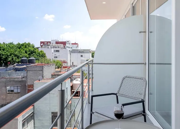 508 Capitalia Balcony Retreat Apartment